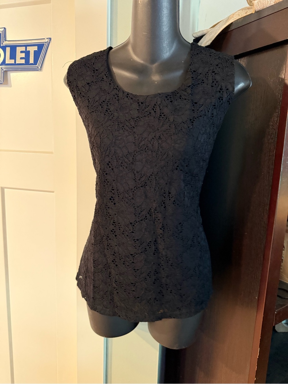 4/$16 croft & barrow Black Lace Camisole Shell